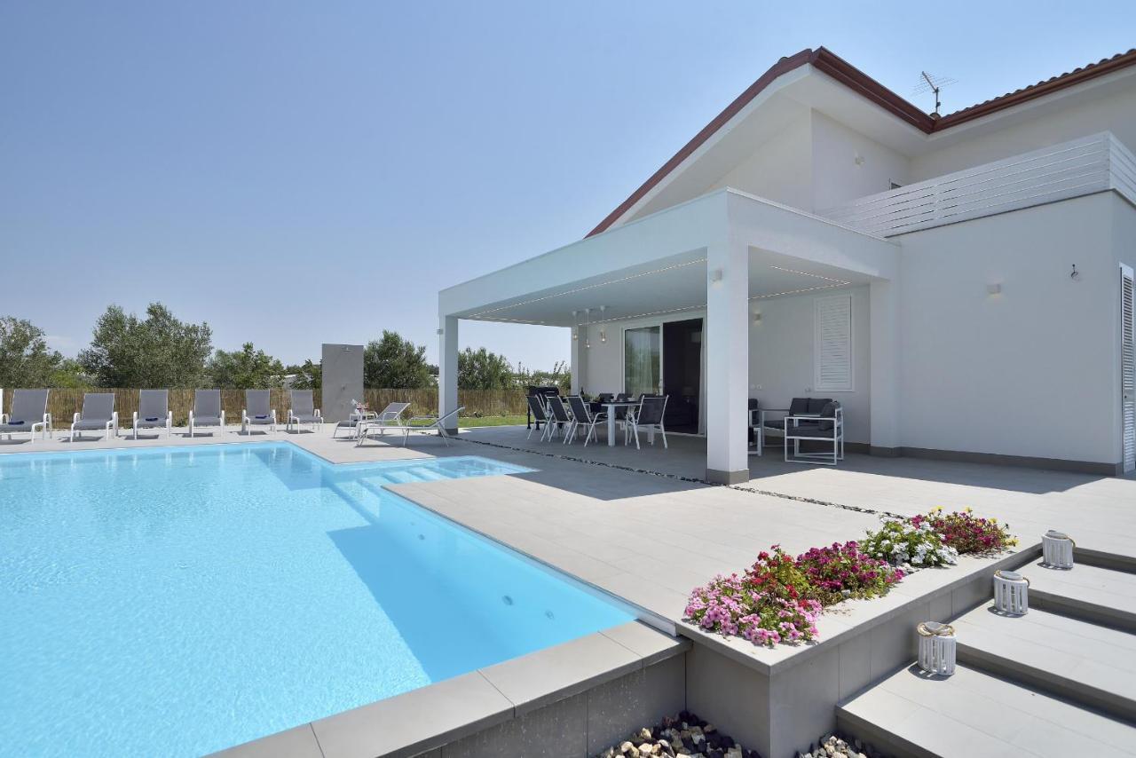 Villa Giaira Con Piscina Privata Санта Мария дел Фокало Екстериор снимка